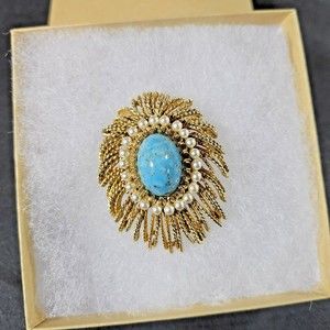Vintage Brooch Simulated Turquois and Faux Pearl Fringe Sunburst Goldtone